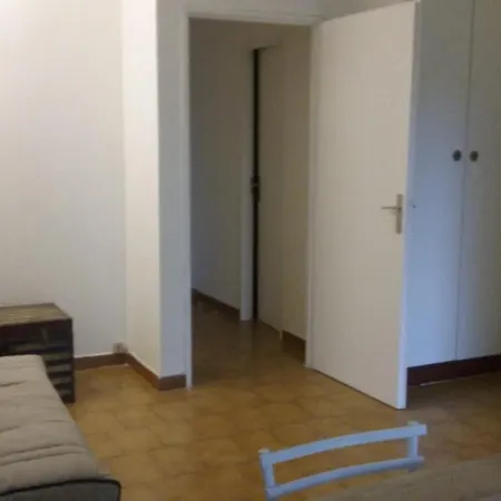 Studio For 2 Near The Beach Apartmán Saint-Raphaël